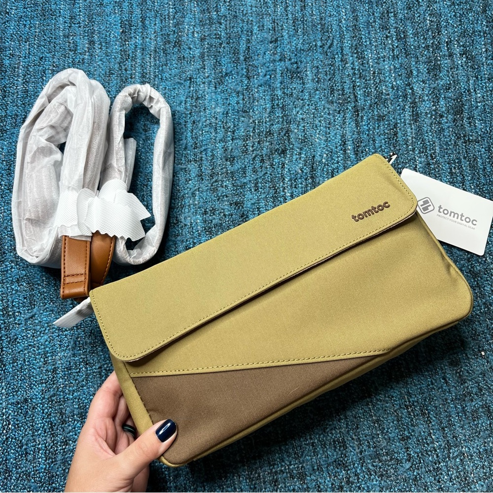 Tomtoc Versatile Switch Daily Crossbody Bag in Khaki NWT